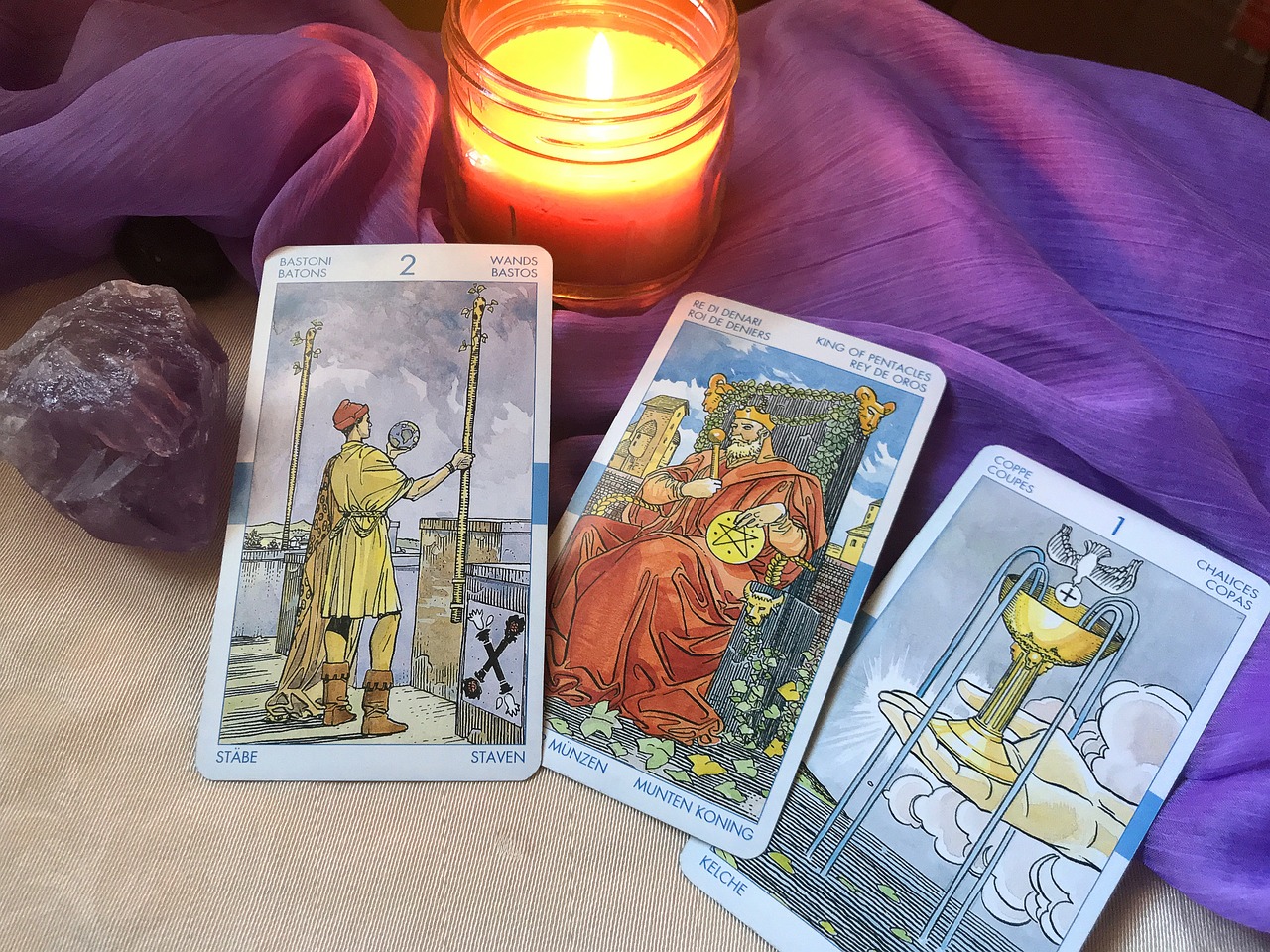 tarot, tarot candles, tarot cards-3864316.jpg